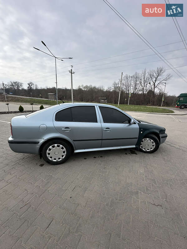 Ліфтбек Skoda Octavia 2002 в Судовій Вишні