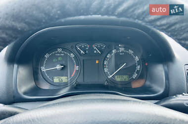 Лифтбек Skoda Octavia 2003 в Киеве
