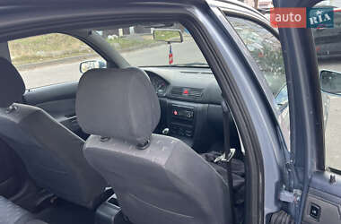 Лифтбек Skoda Octavia 2003 в Киеве