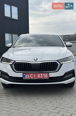 Ліфтбек Skoda Octavia 2021 в 