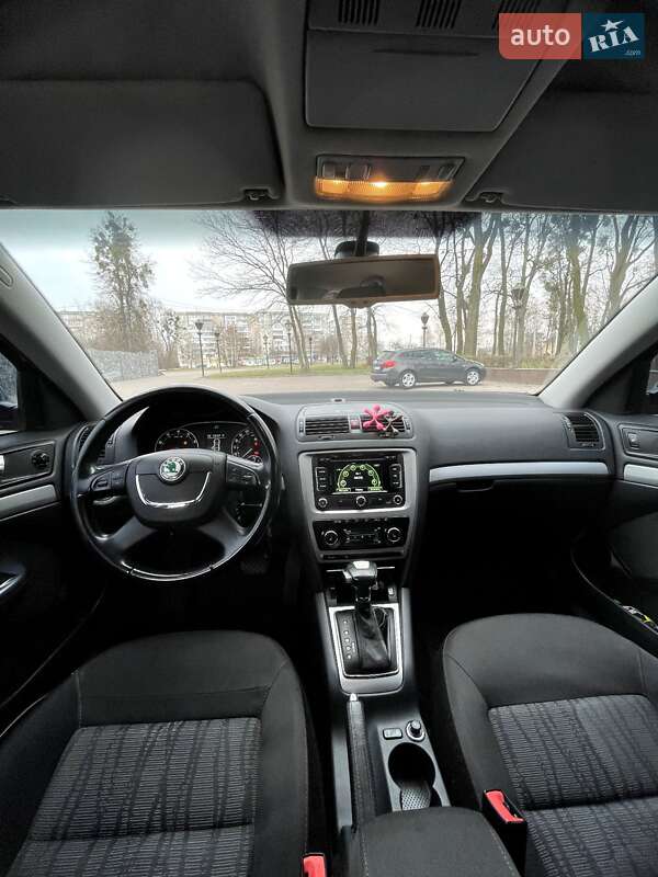 Ліфтбек Skoda Octavia 2012 в Звягелі фото 12 Ліфтбек Skoda Octavia 2012 в Звягелі