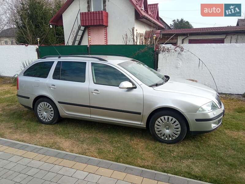 Универсал Skoda Octavia 2007 в Бродах