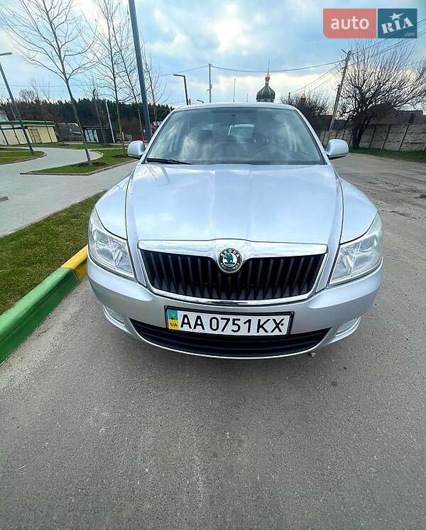 Лифтбек Skoda Octavia 2011 в 