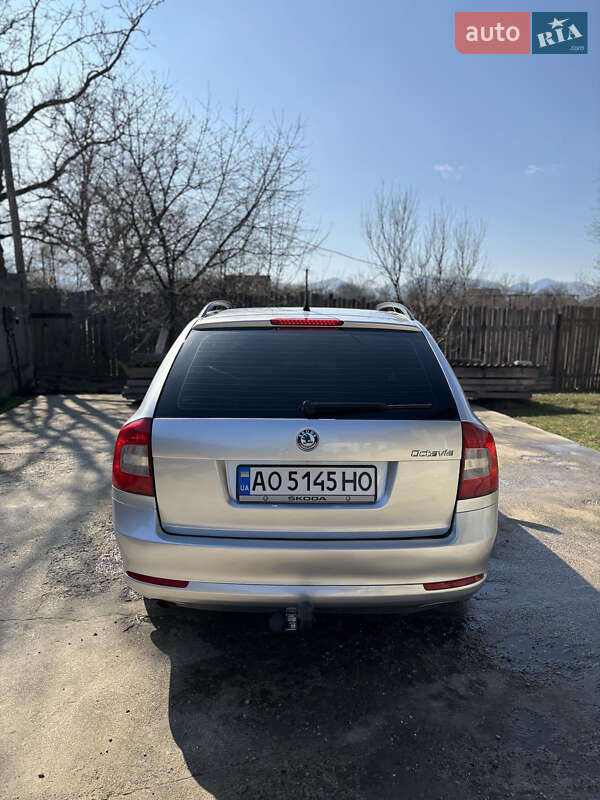Универсал Skoda Octavia 2012 в Тячеве