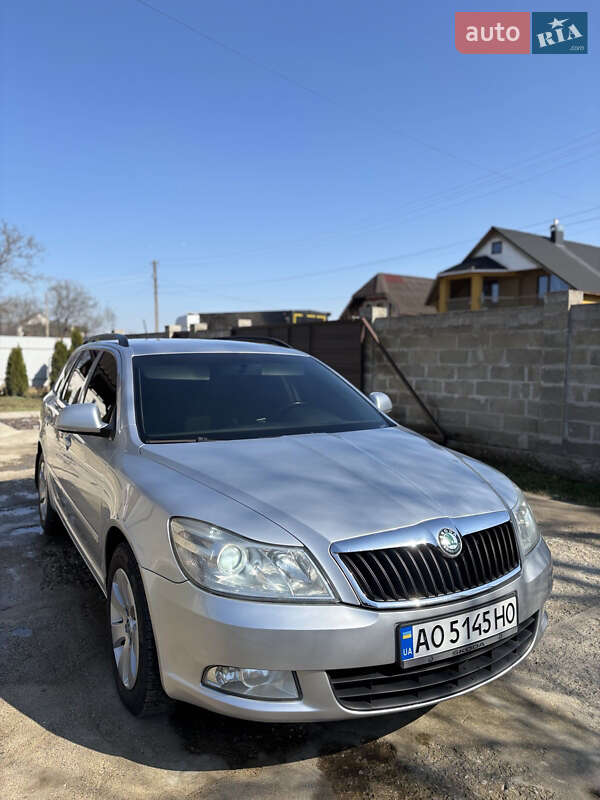 Универсал Skoda Octavia 2012 в Тячеве