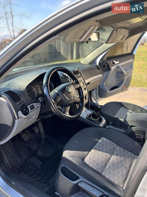 Универсал Skoda Octavia 2012 в Тячеве