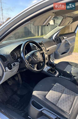 Універсал Skoda Octavia 2012 в 