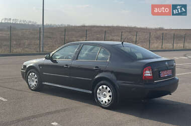 Лифтбек Skoda Octavia 2009 в 