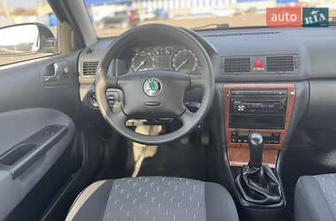 Лифтбек Skoda Octavia 2009 в 