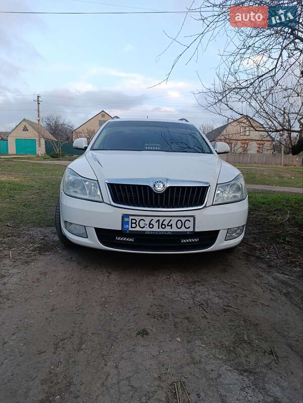 Универсал Skoda Octavia 2012 в Шептицькому
