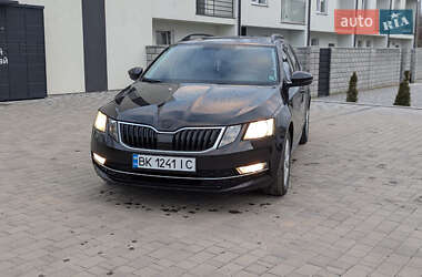 Универсал Skoda Octavia 2017 в 