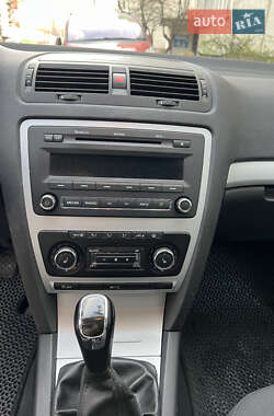 Лифтбек Skoda Octavia 2011 в 