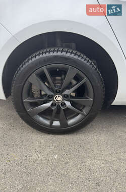 Ліфтбек Skoda Octavia 2019 в 