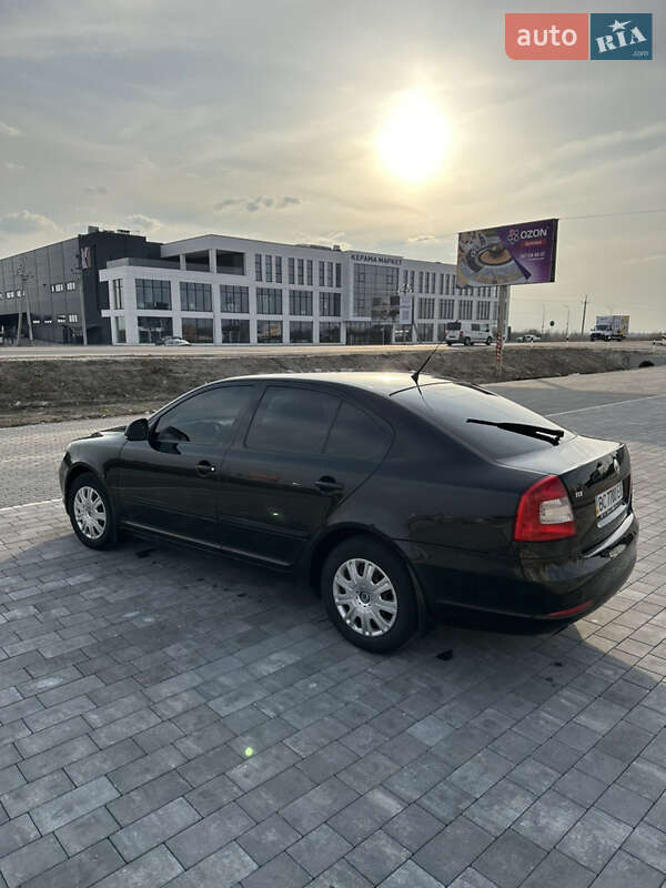 Лифтбек Skoda Octavia 2010 в Львове