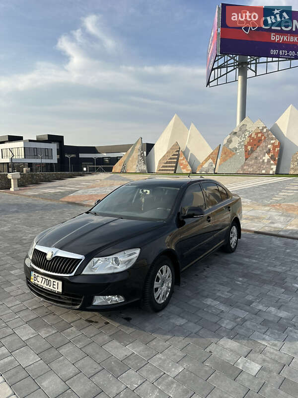 Лифтбек Skoda Octavia 2010 в Львове