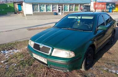 Лифтбек Skoda Octavia 2003 в 