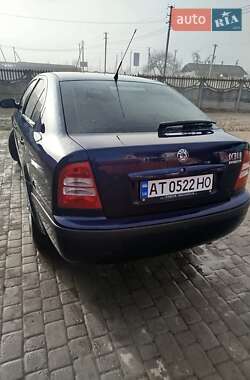 Лифтбек Skoda Octavia 2003 в 