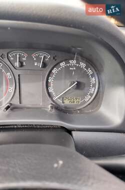 Лифтбек Skoda Octavia 2003 в 