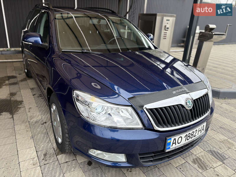 Универсал Skoda Octavia 2010 в 