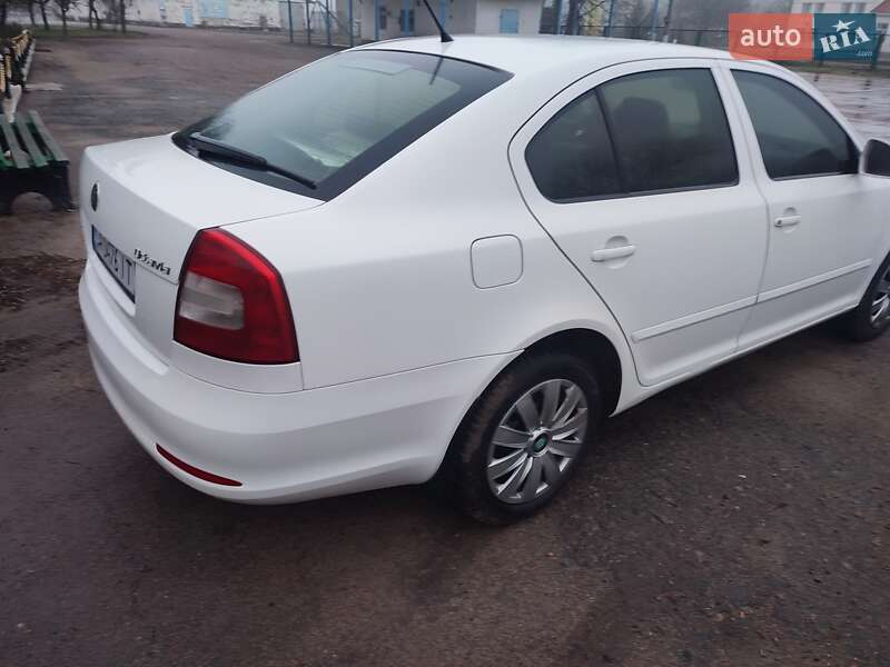 Лифтбек Skoda Octavia 2011 в Монастырище