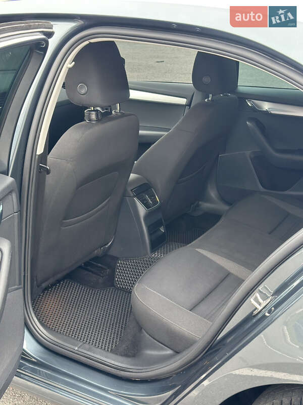 Лифтбек Skoda Octavia 2019 в Ровно
