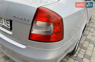 Лифтбек Skoda Octavia 2010 в 