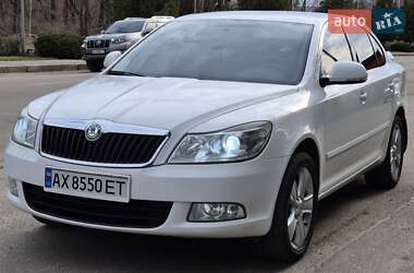 Лифтбек Skoda Octavia 2013 в 