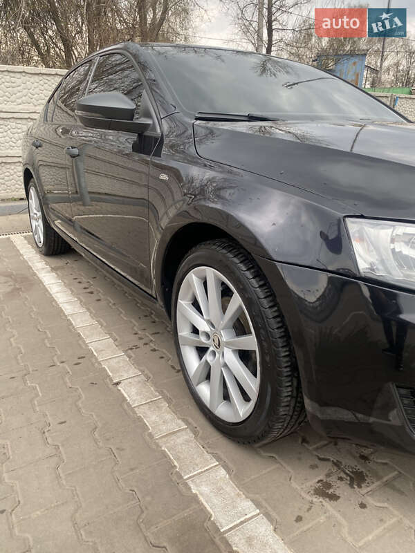 Лифтбек Skoda Octavia 2016 в Кривом Роге