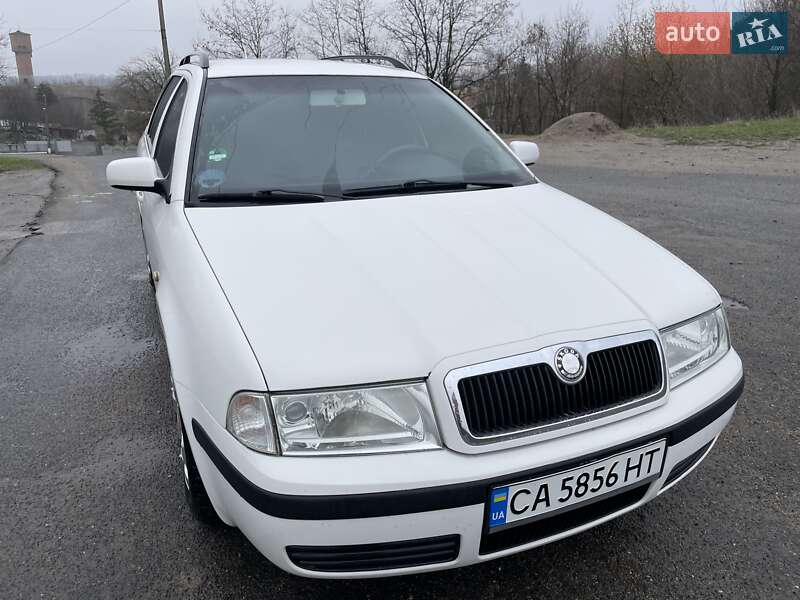 Универсал Skoda Octavia 2005 в Лысянке