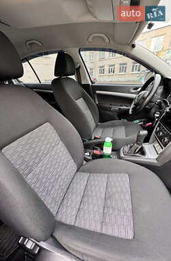 Лифтбек Skoda Octavia 2012 в 