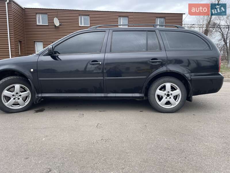 Универсал Skoda Octavia 2006 в Покрове