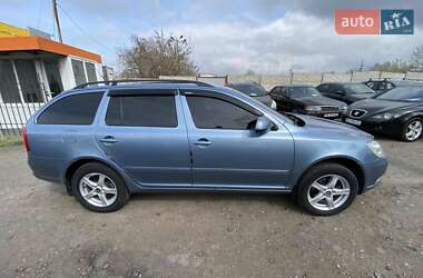 Универсал Skoda Octavia 2010 в 