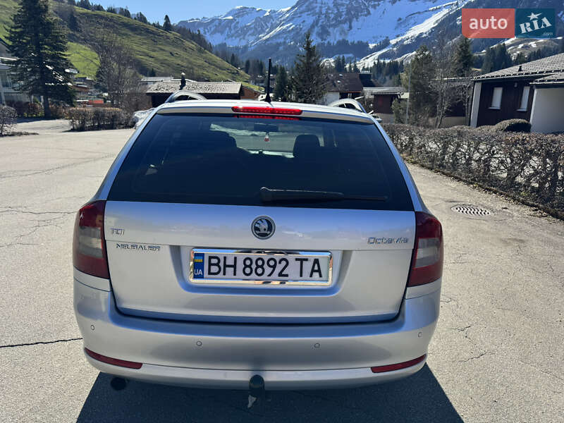 Универсал Skoda Octavia 2012 в Одессе