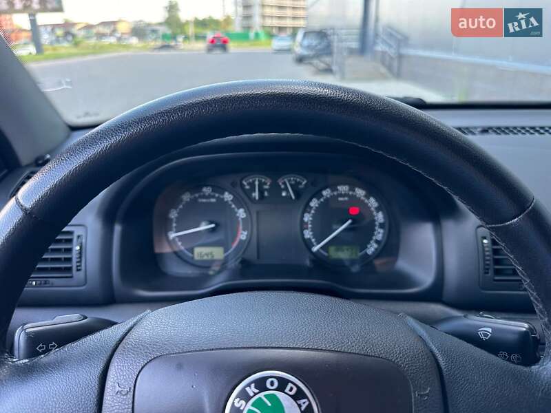 Лифтбек Skoda Octavia 2010 в Киеве