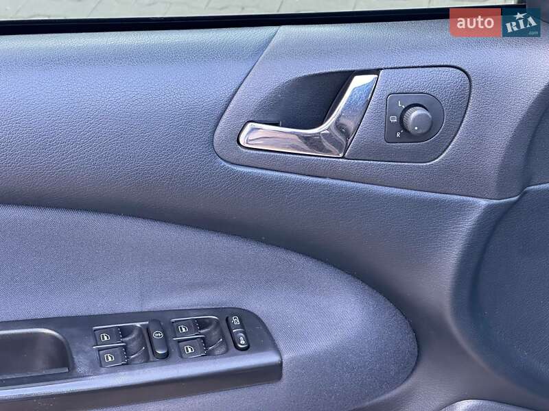 Лифтбек Skoda Octavia 2010 в Киеве