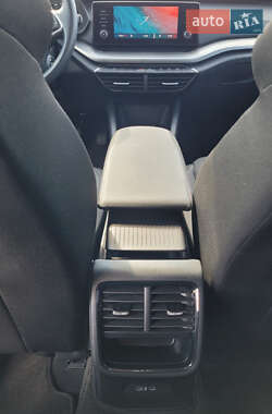 Ліфтбек Skoda Octavia 2023 в 