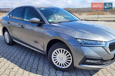 Ліфтбек Skoda Octavia 2023 в 