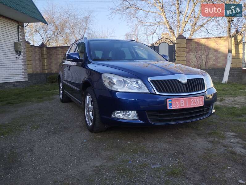 Універсал Skoda Octavia 2009 в Радомишлі