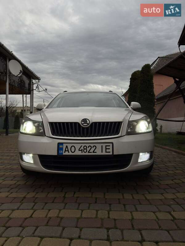 Универсал Skoda Octavia 2009 в 