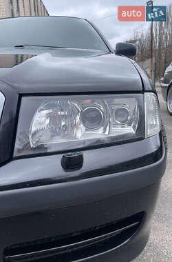 Ліфтбек Skoda Octavia 2003 в Києві