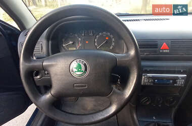 Универсал Skoda Octavia 2003 в 