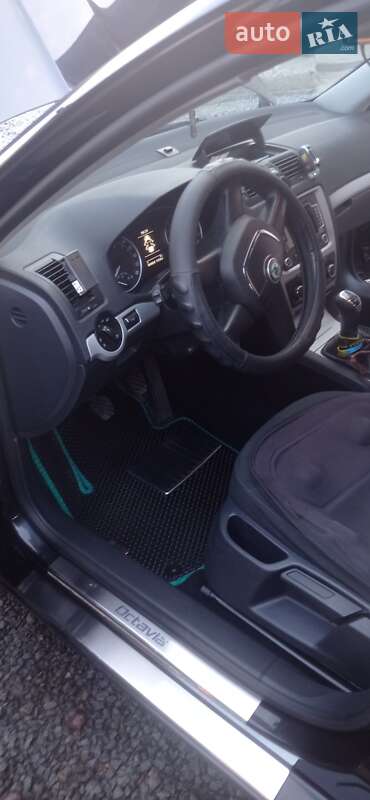 Універсал Skoda Octavia 2012 в Демидівці