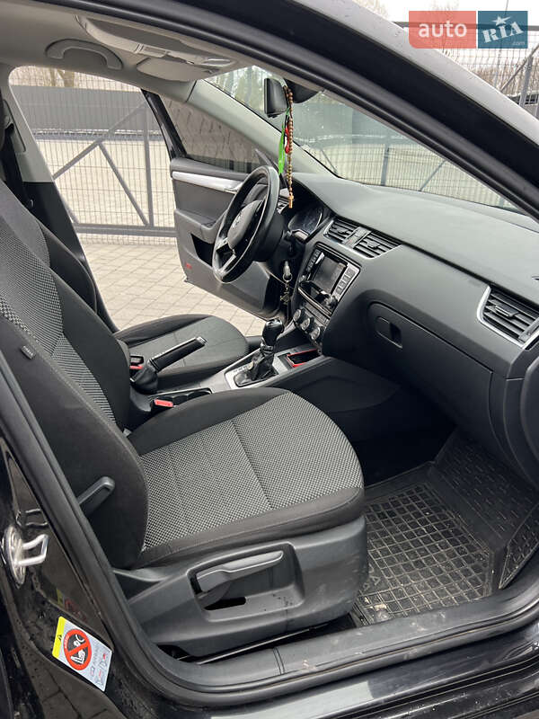 Универсал Skoda Octavia 2014 в Львове