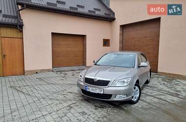 Лифтбек Skoda Octavia 2012 в 
