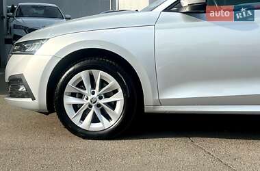 Ліфтбек Skoda Octavia 2022 в 