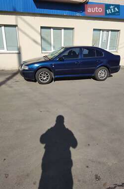 Лифтбек Skoda Octavia 2003 в 