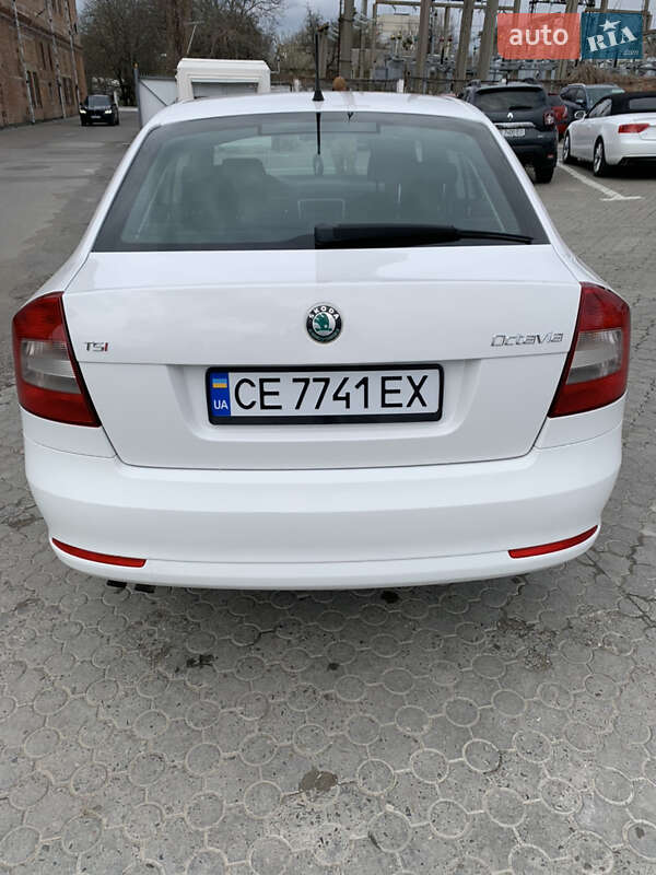 Лифтбек Skoda Octavia 2011 в Черновцах