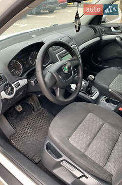 Лифтбек Skoda Octavia 2011 в 
