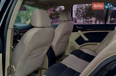 Лифтбек Skoda Octavia 2010 в 