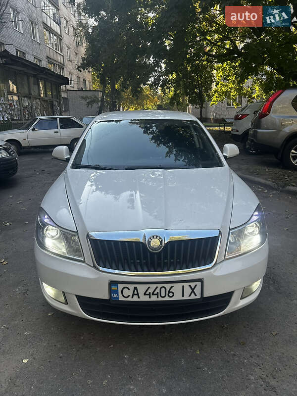 Лифтбек Skoda Octavia 2011 в Черкассах